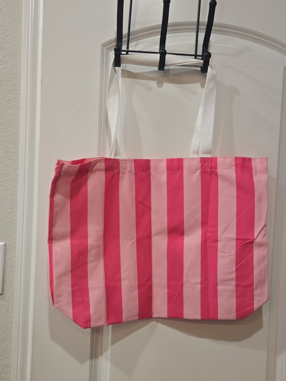 Dolly Parton Stripe 'I ♥ Dolly' Tote Bag- Pink - Picture 8 of 8